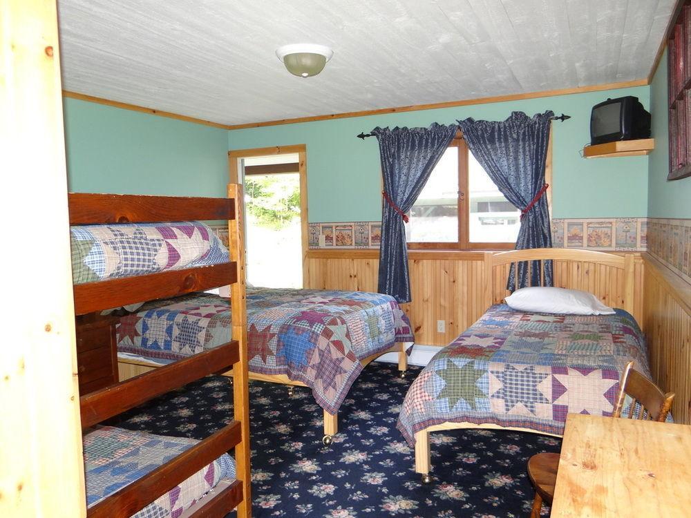 Blue Gentian Lodge At Magic Mountain Londonderry Екстериор снимка
