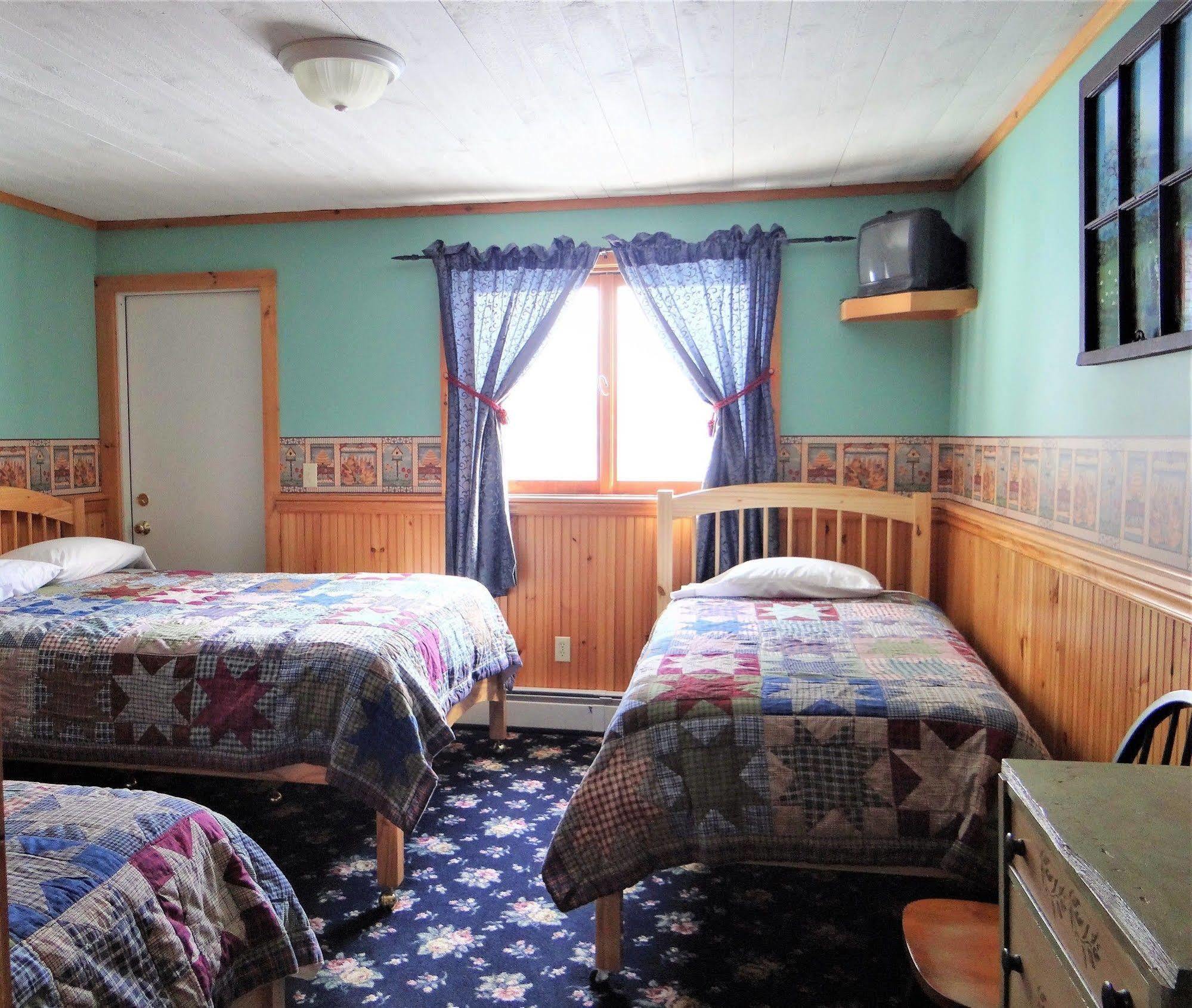 Blue Gentian Lodge At Magic Mountain Londonderry Екстериор снимка