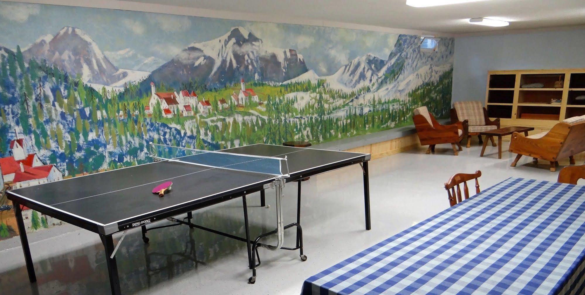 Blue Gentian Lodge At Magic Mountain Londonderry Екстериор снимка