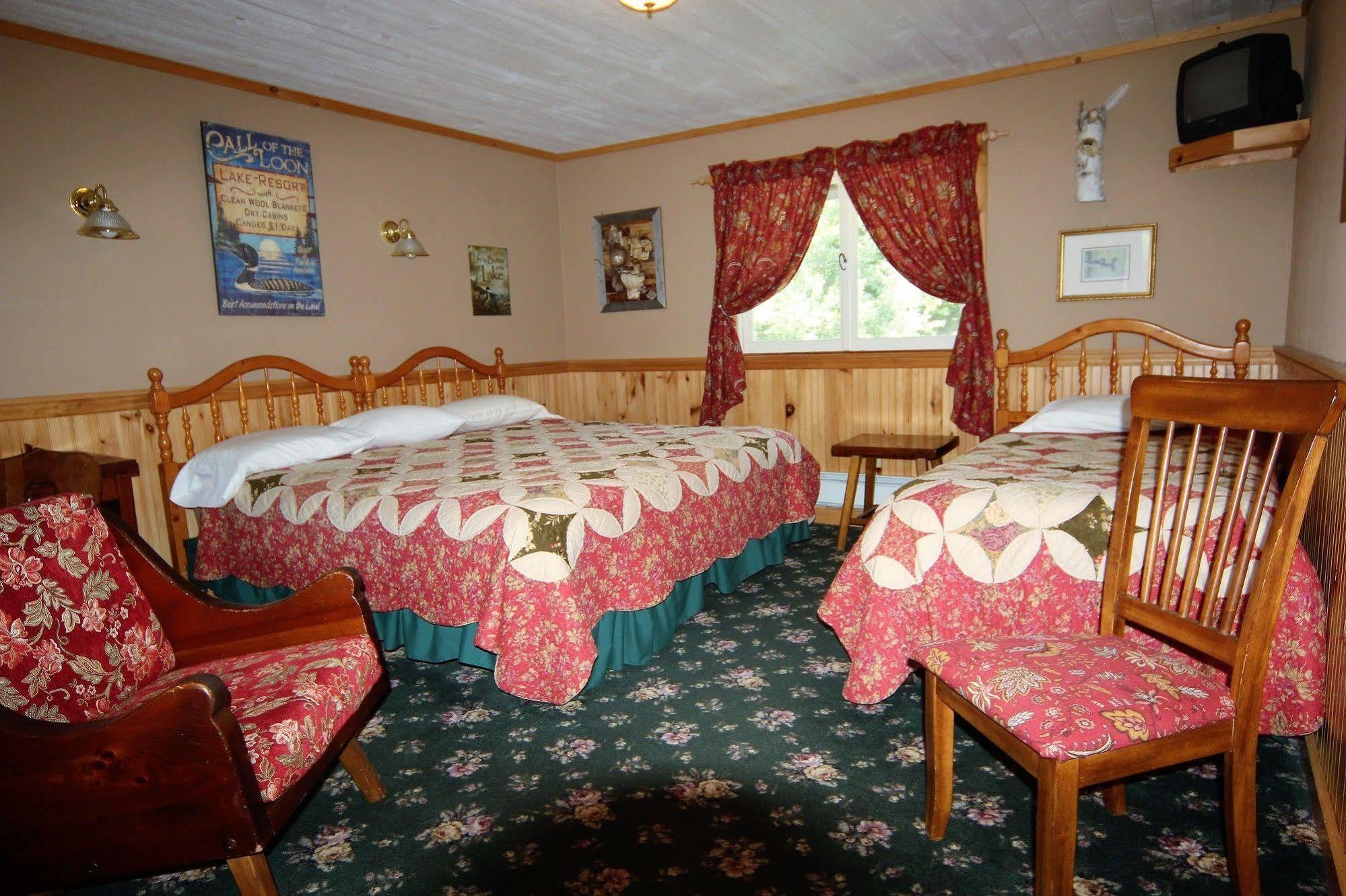 Blue Gentian Lodge At Magic Mountain Londonderry Екстериор снимка