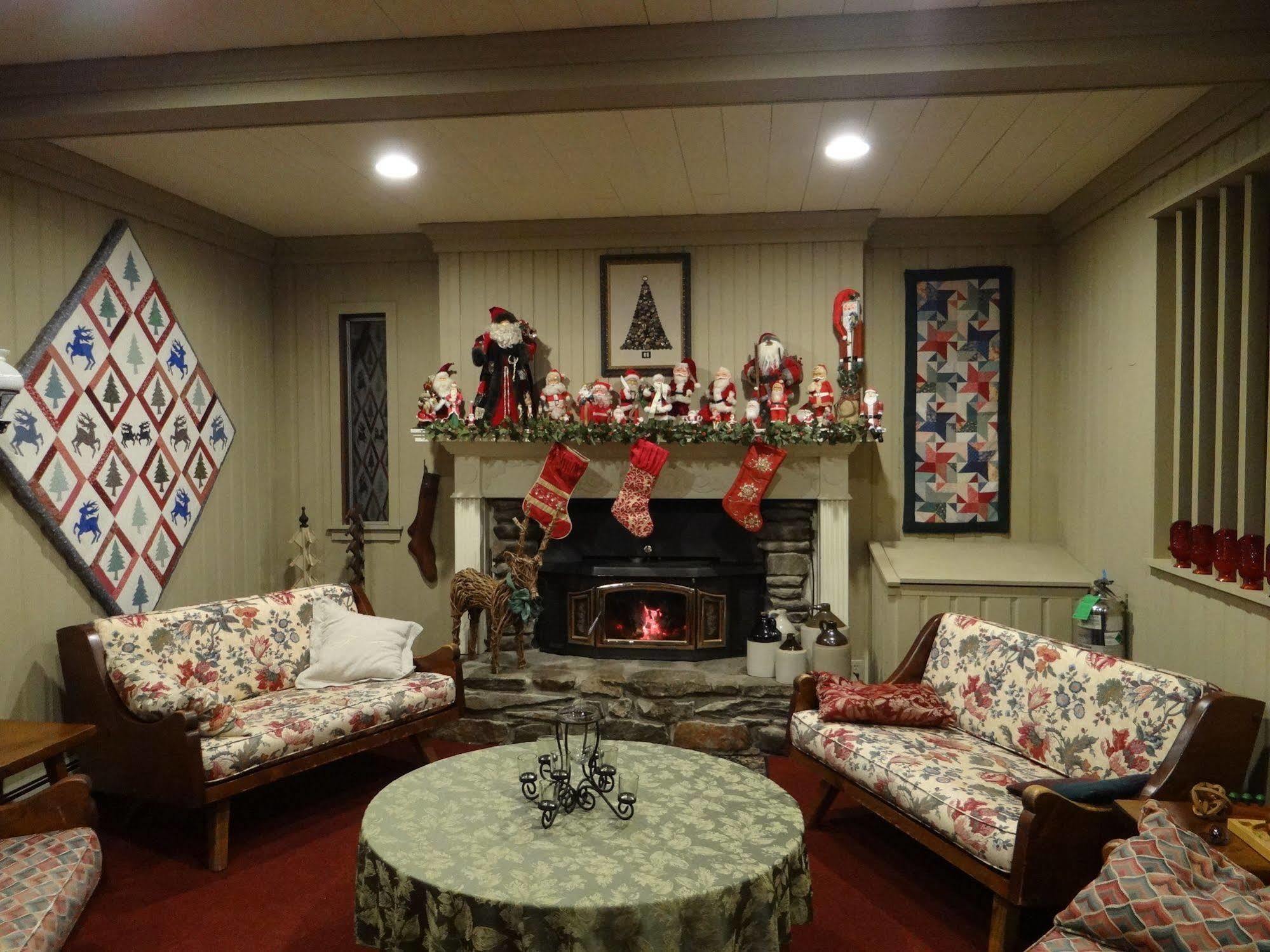 Blue Gentian Lodge At Magic Mountain Londonderry Екстериор снимка